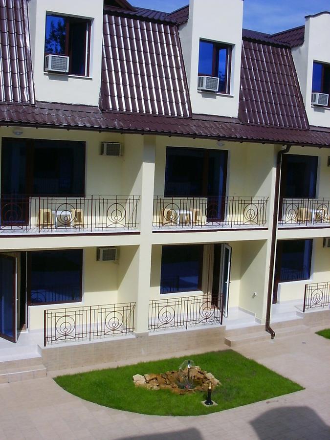 Solnechnaya Hotel Zatoka Esterno foto