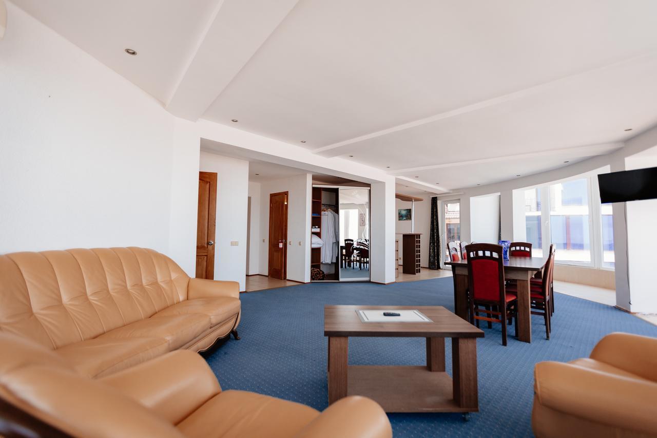 Solnechnaya Hotel Zatoka Esterno foto